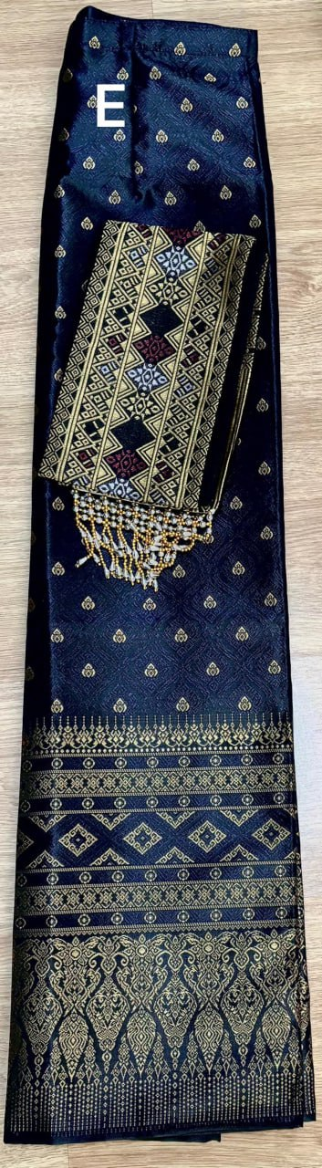 Set of Lao sinh Wrap around Skirt with Lao sinh /pha being Lao Silk Free Size.Ready to wear.