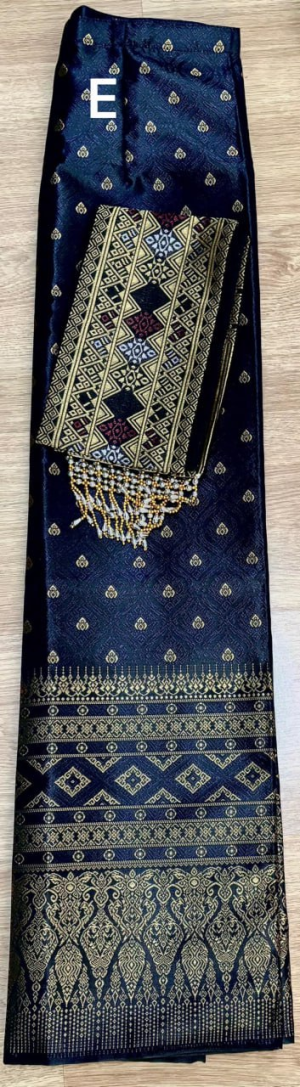 Set of Lao sinh Wrap around Skirt with Lao sinh /pha being Lao Silk Free Size.Ready to wear.