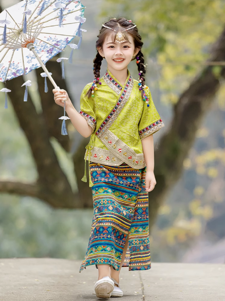 Modern Lao women's clothing