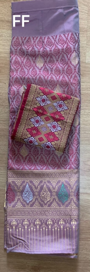 Set of Lao sinh Wrap around Skirt with Lao sinh /pha being Lao Silk Free Size.Ready to wear.