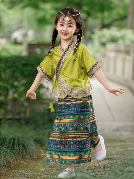 Modern Lao women's clothing